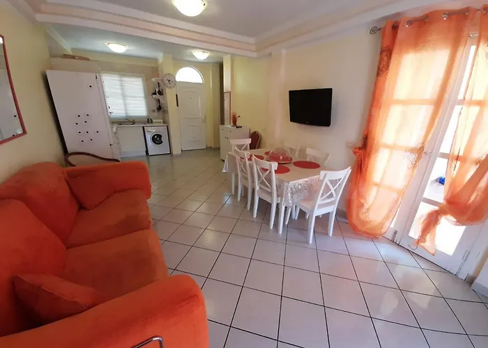 Апартаменти Attico Orlando