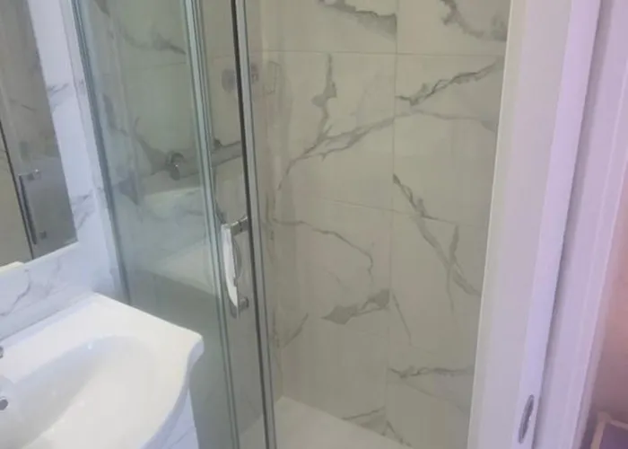 Attico Orlando Адехе